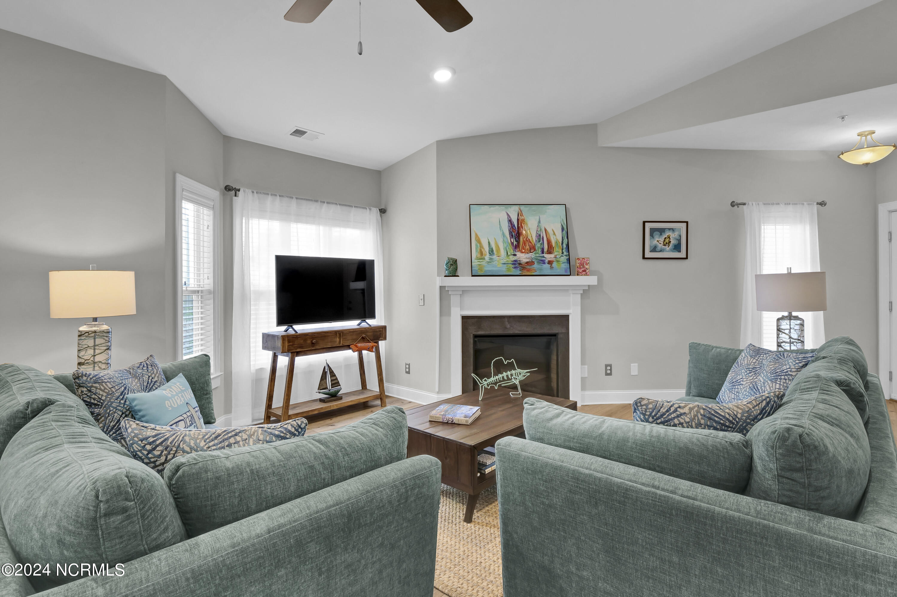 4203 River Road, Unit 202 Wilmington, NC 28412 - Photo 5 of 37 016_p4888938