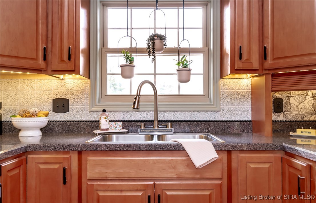 6440 Scottsville Road Floyds Knobs, IN 47119 - Photo 26 of 96