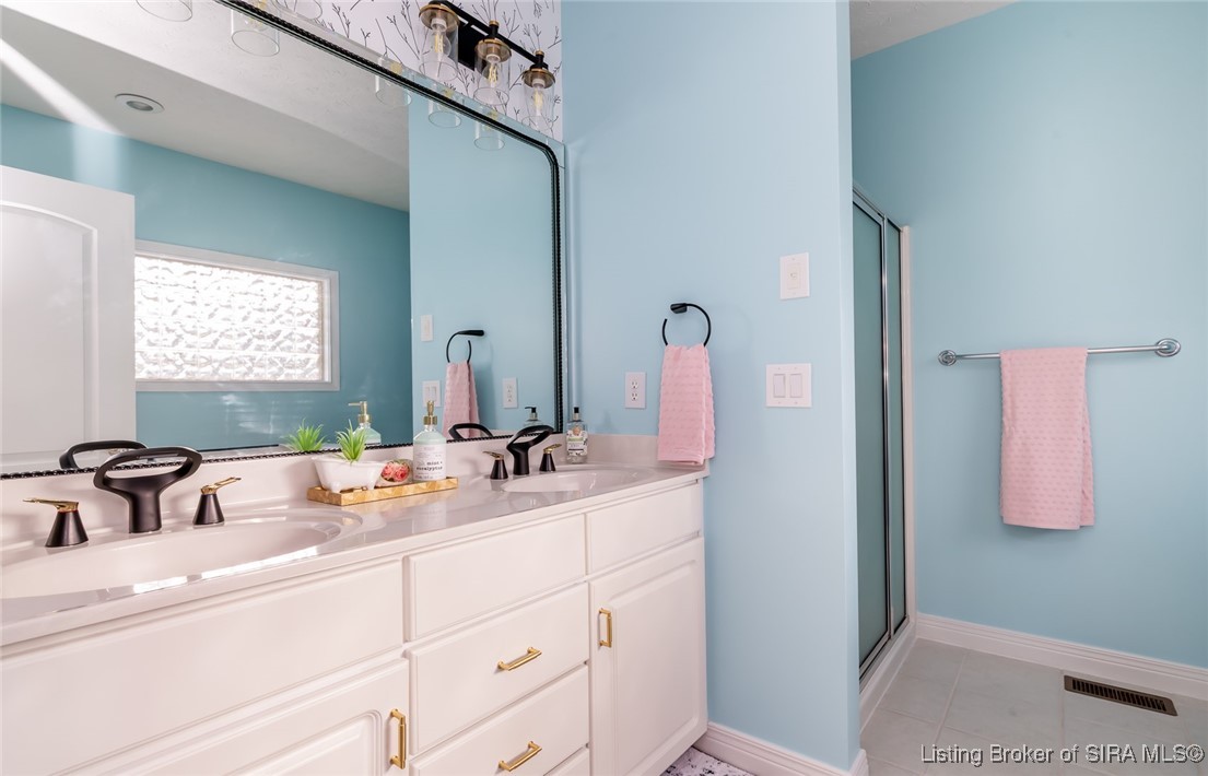 6440 Scottsville Road Floyds Knobs, IN 47119 - Photo 43 of 96