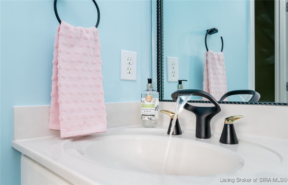 6440 Scottsville Road Floyds Knobs, IN 47119 - Photo 44 of 96