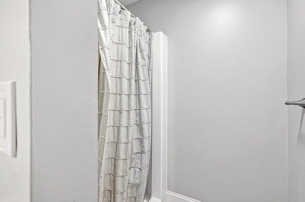 29 Dominion Road Worcester, MA 01605 - Photo 23 of 36