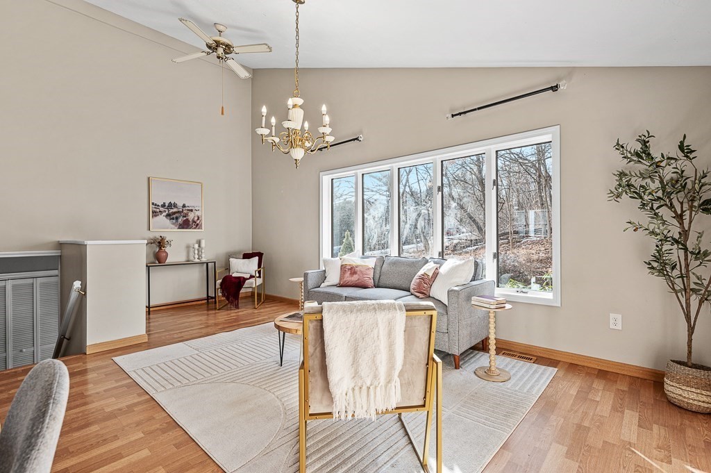 29 Dominion Road Worcester, MA 01605 - Photo 4 of 36