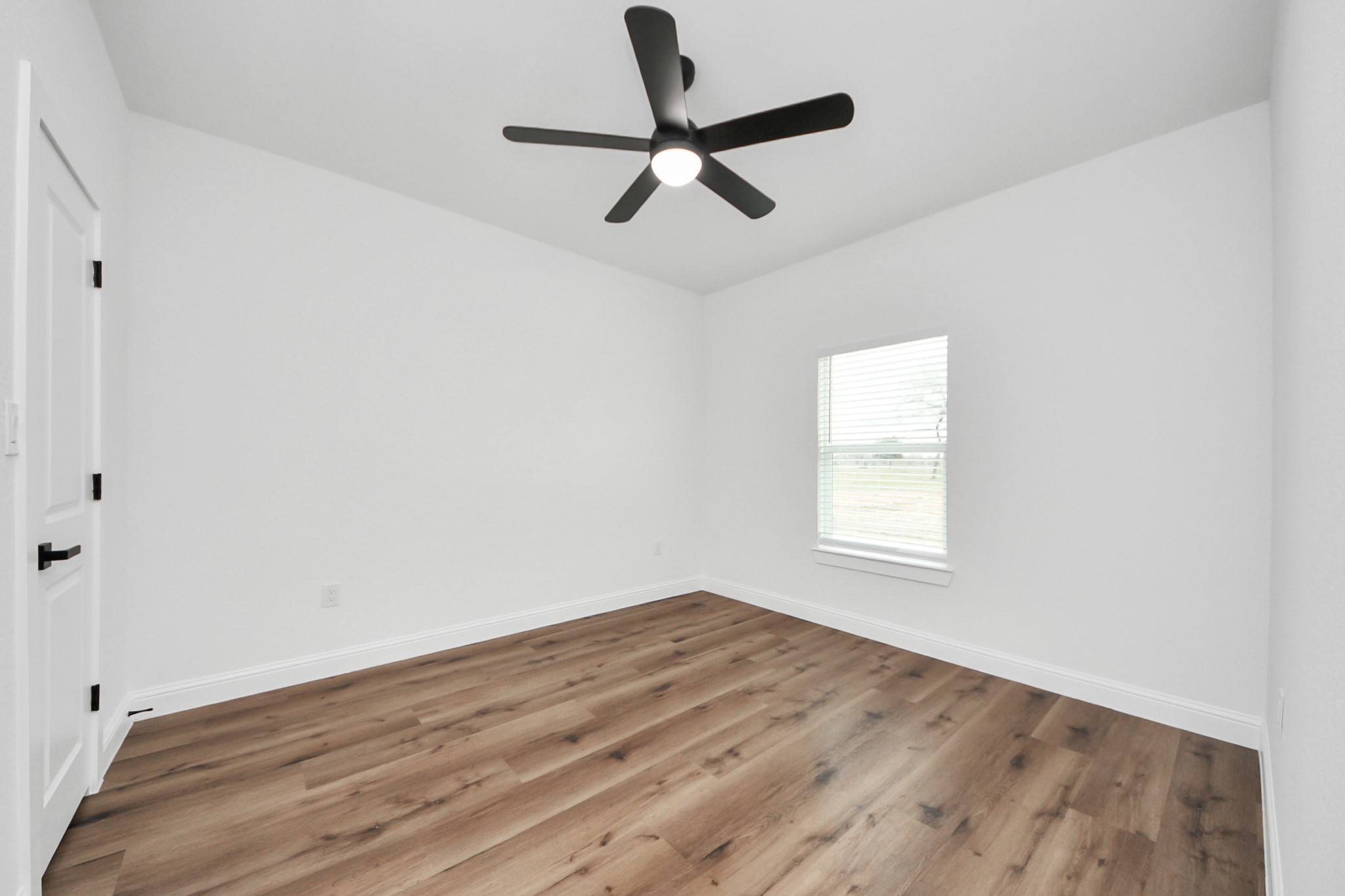 39934 Garrett Road, Unit R Brookshire, TX 77423 - Photo 18 of 50 1st Bedroom of the living room