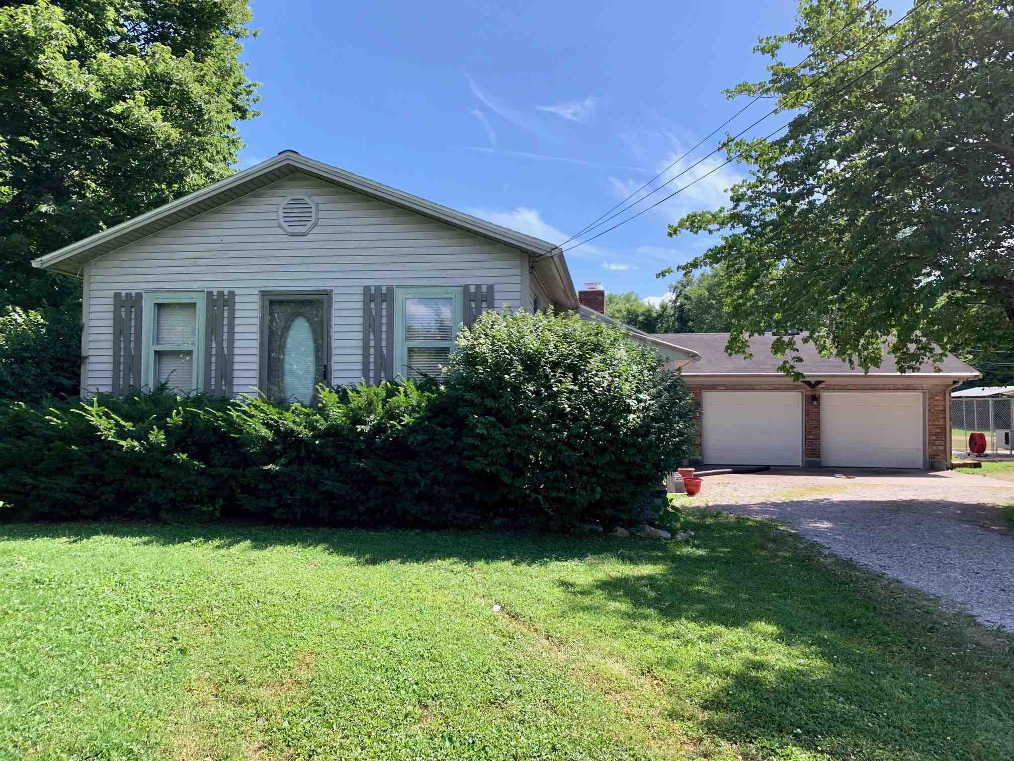 10833 Grand River Road Newburgh, IN 47630 - Photo 4 of 33 Gallery Image 4