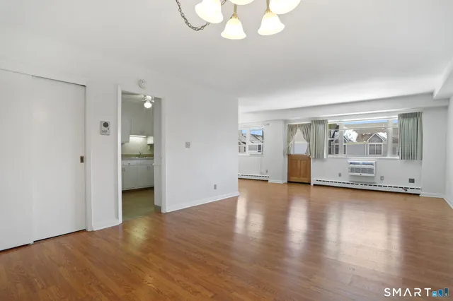 $185,000 | 25 Cartright Street, Unit 3K, Bridgeport, CT 06604