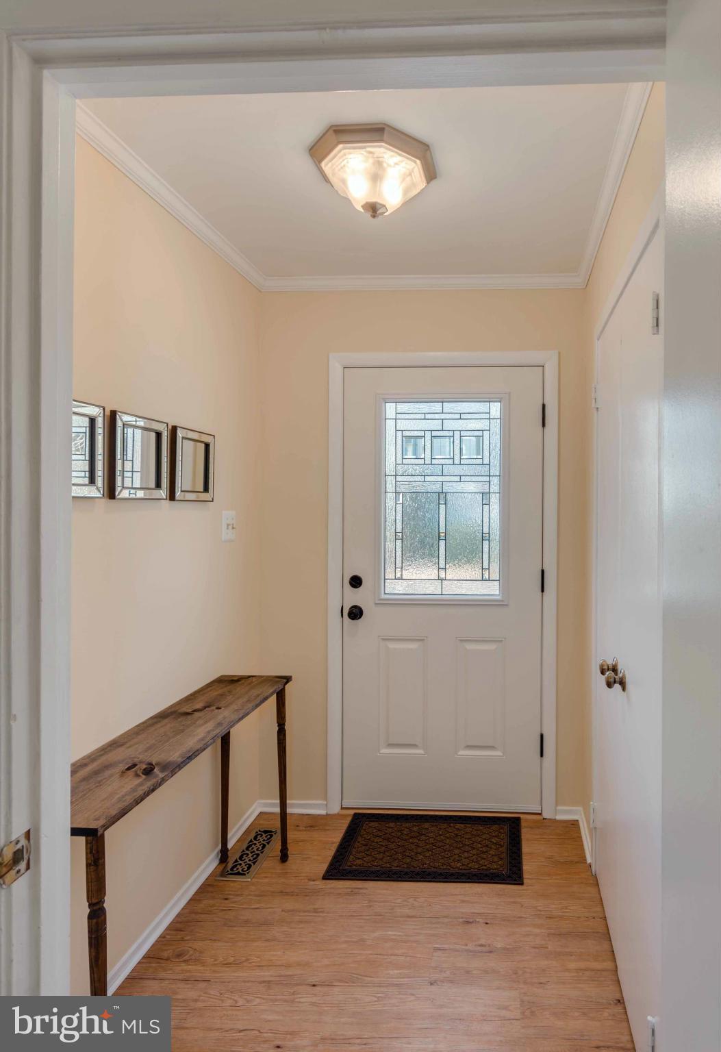 4413 Pleasant Valley Road Chantilly, VA 20151 - Photo 8 of 30 FOYER 2