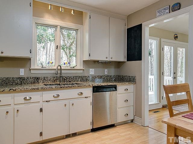 1 Strawberry Ridge Lane Durham, NC 27713 - Photo 11 of 25 Kitchen