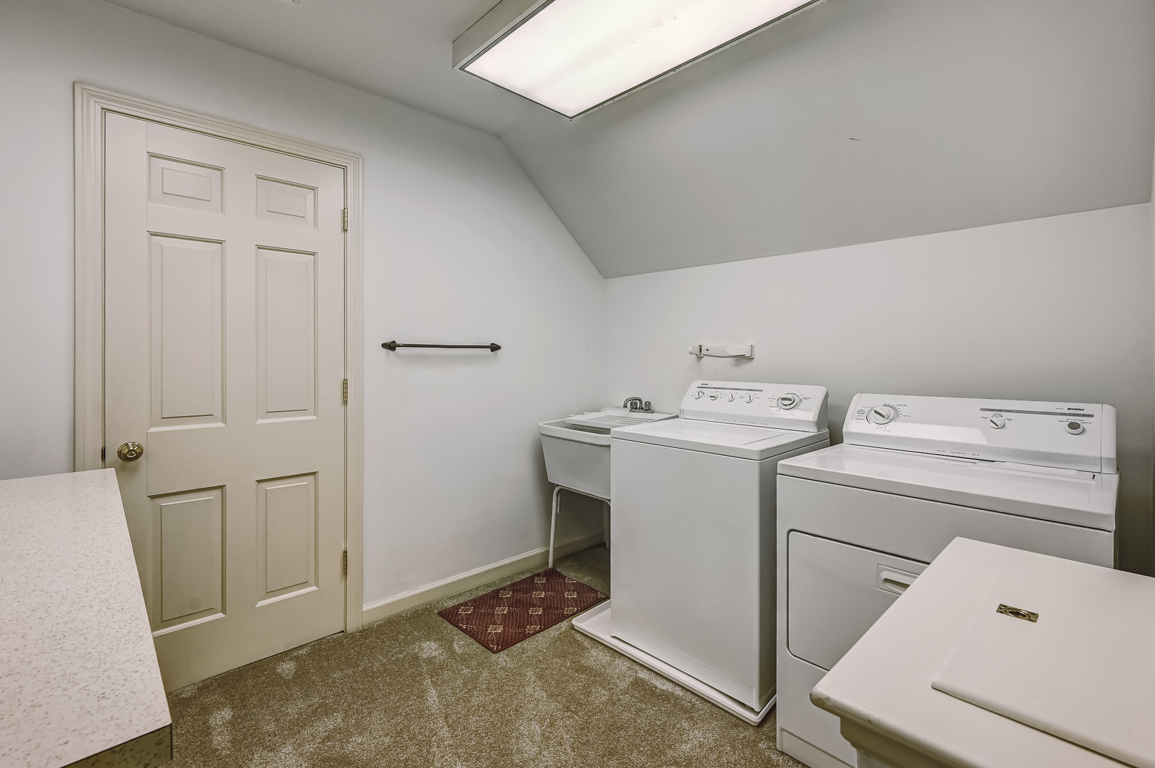 8857 Johnston Road Burr Ridge, IL 60527 - Photo 27 of 47 a utility room with dryer and washer