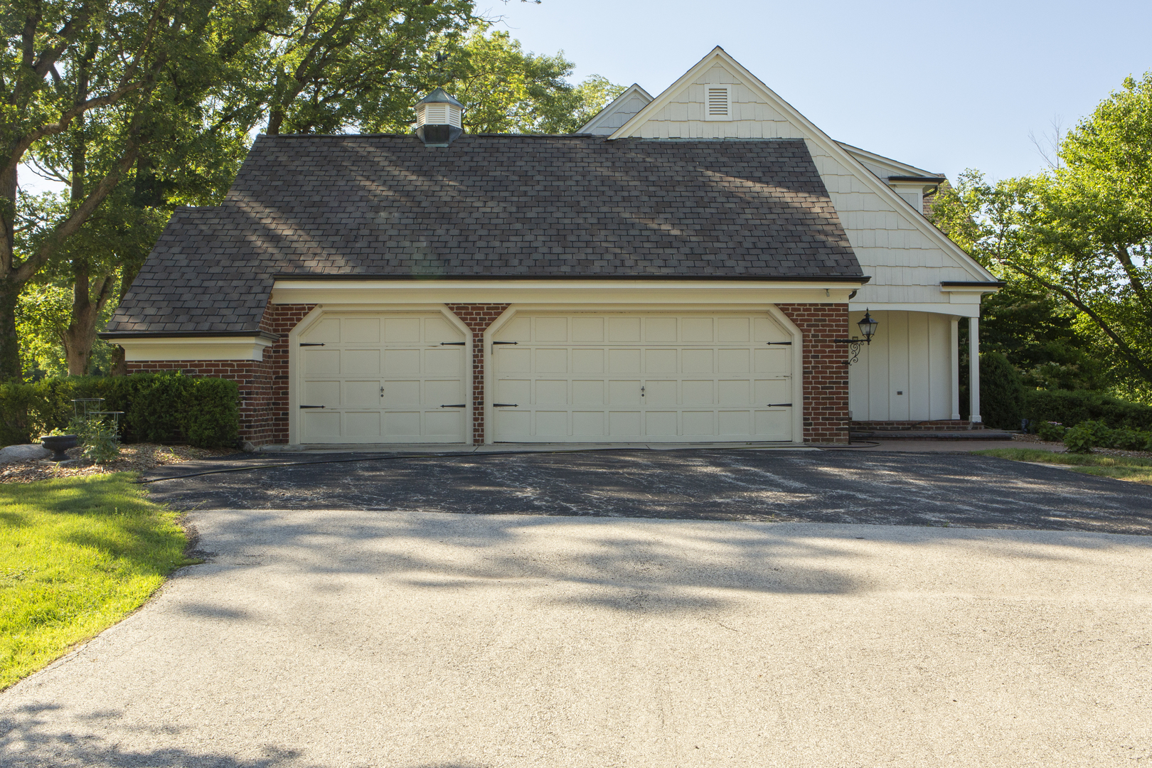 8857 Johnston Road Burr Ridge, IL 60527 - Photo 7 of 47 a view of a house with a yard