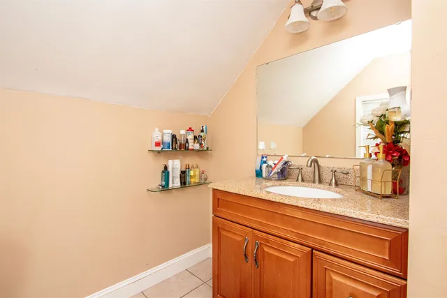 $245,000 | 220 Elm Street, St. Johnsbury, VT 05819