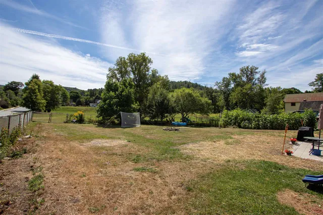 $245,000 | 220 Elm Street, St. Johnsbury, VT 05819