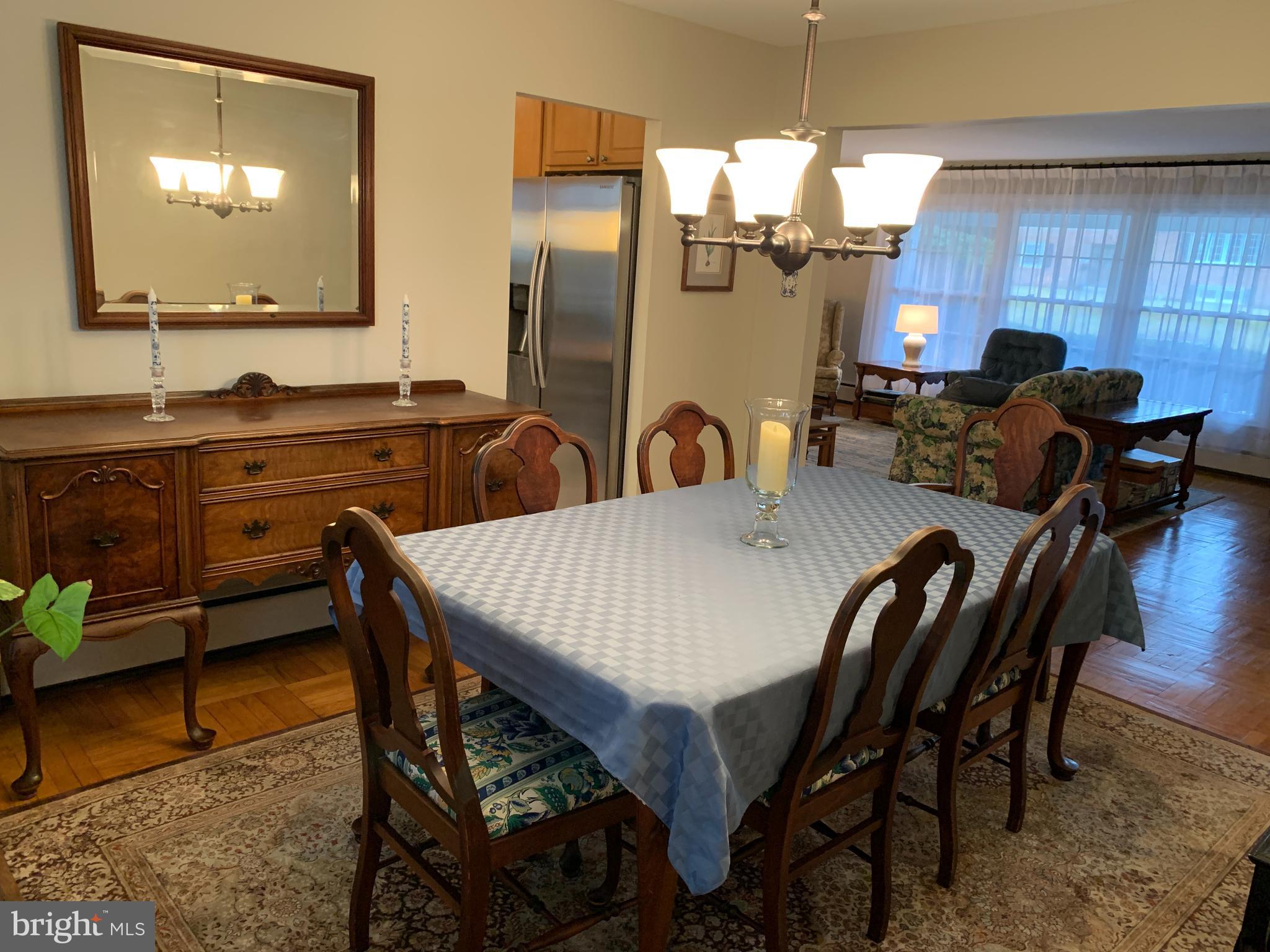 147 Harned Road Springfield, PA 19064 - Photo 13 of 56 Room for large table