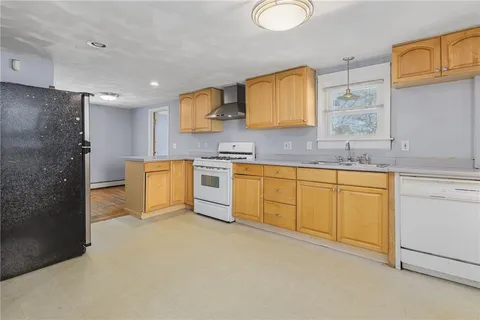 $349,900 | 131 Blackamore Avenue, Cranston, RI 02910