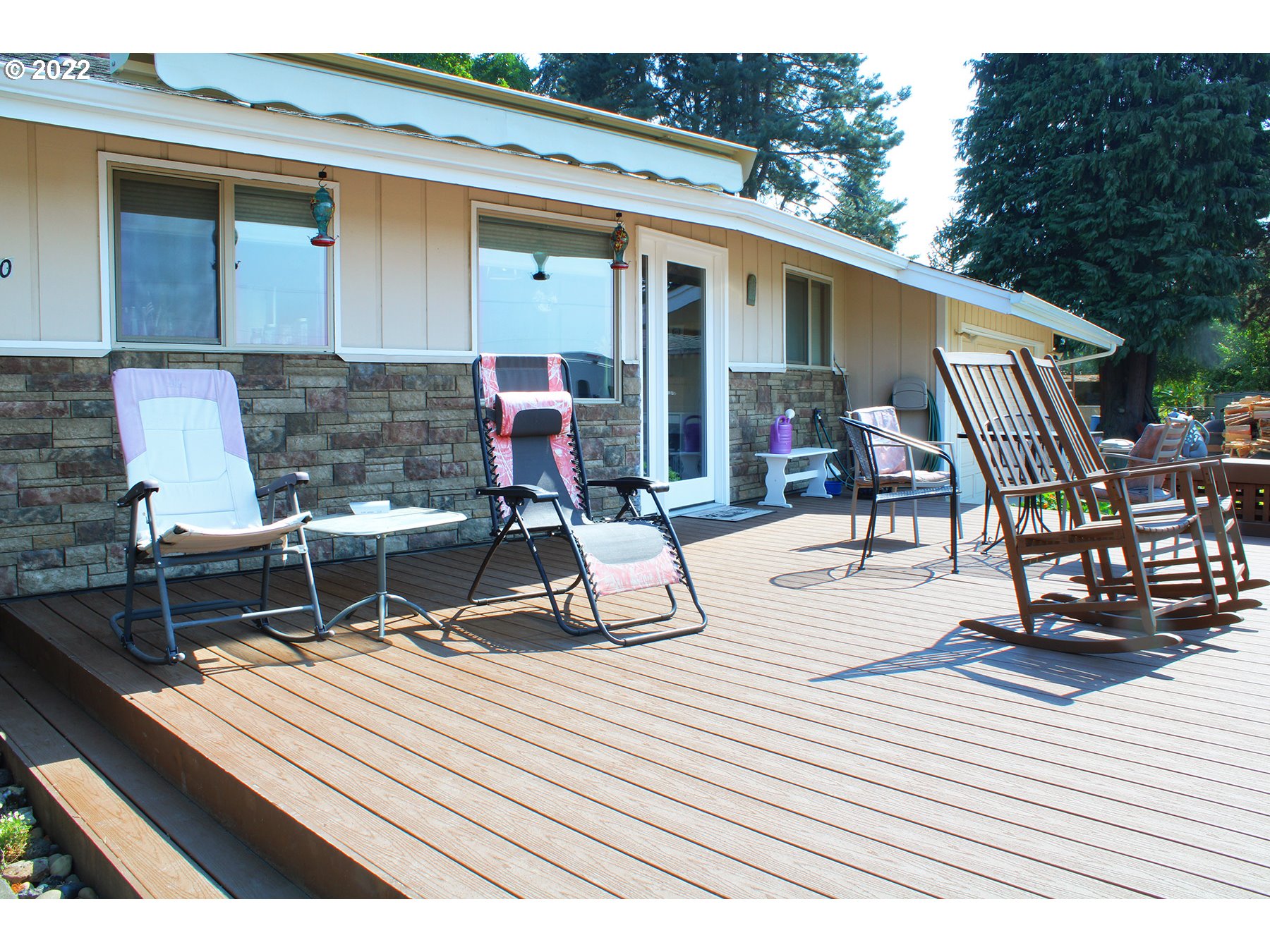 160 Roberson Road Woodland, WA 98674 - Photo 3 of 25 a view of a terrace with seating space