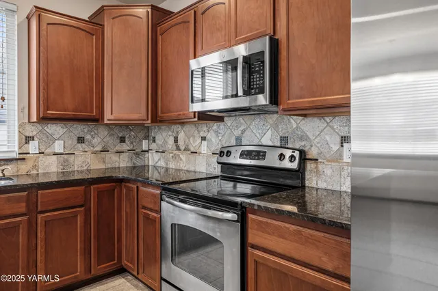 $449,000 | 2017 South 59th Avenue, Yakima, WA 98903