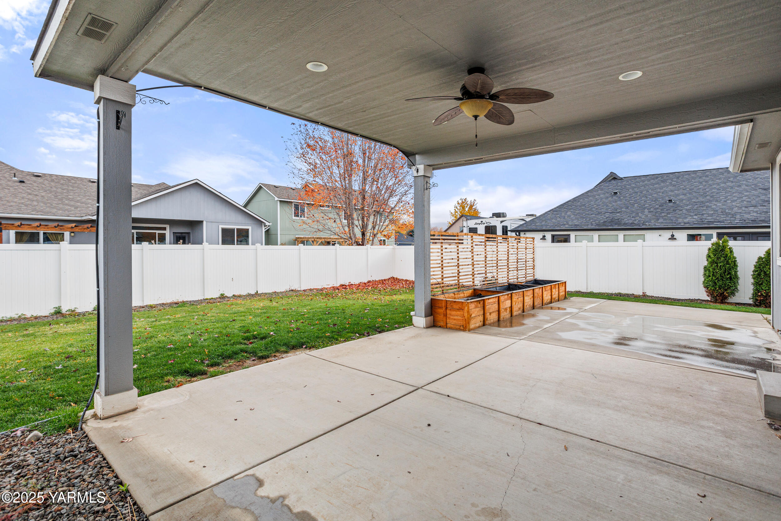 2017 South 59th Avenue Yakima, WA 98903 - Photo 29 of 32 a view of a house with a yard and porch
