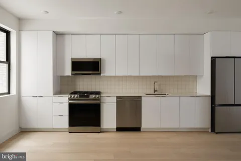 $2,540 | 2007 Cambridge Street, Unit 9, Philadelphia, PA 19130