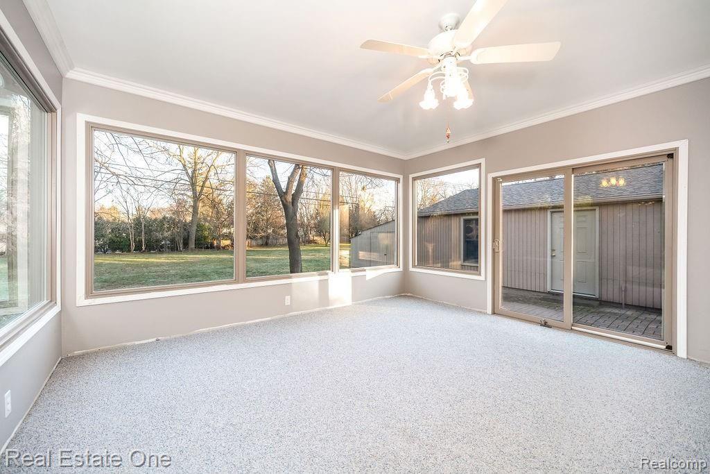 176 Texas Avenue Rochester, MI 48309 - Photo 10 of 35 DSC00315-Edit.jpg