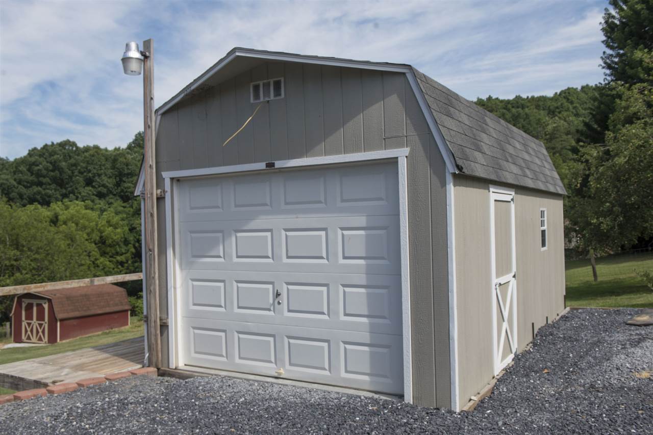463 Watertower Road Penn Laird, VA 22846 - Photo 11 of 40 Gallery Image 11