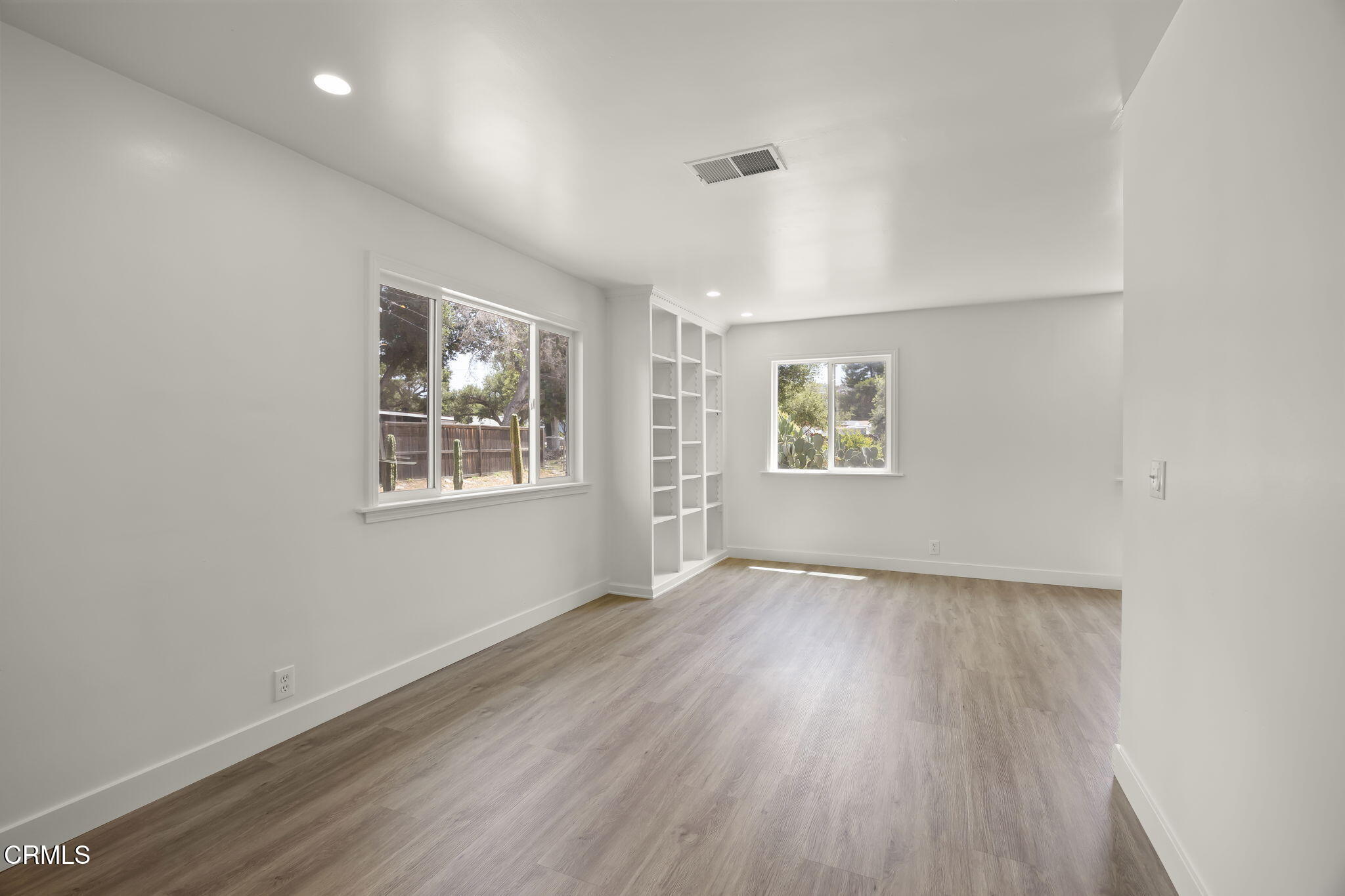 403 Burnham Road Oak View, CA 93022 - Photo 13 of 24 14-web-or-mls-Upmarketmedia_403Bur-42