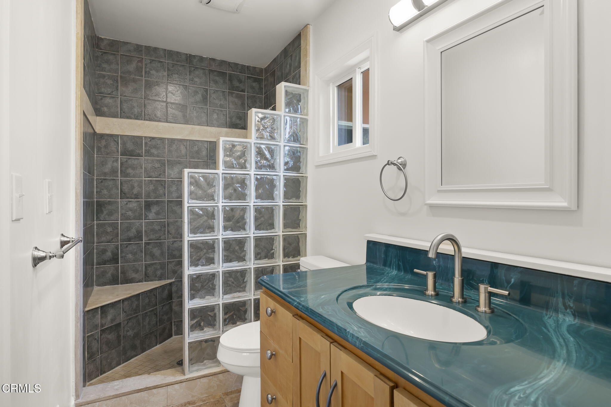 403 Burnham Road Oak View, CA 93022 - Photo 15 of 24 16-web-or-mls-Upmarketmedia_403Bur-51