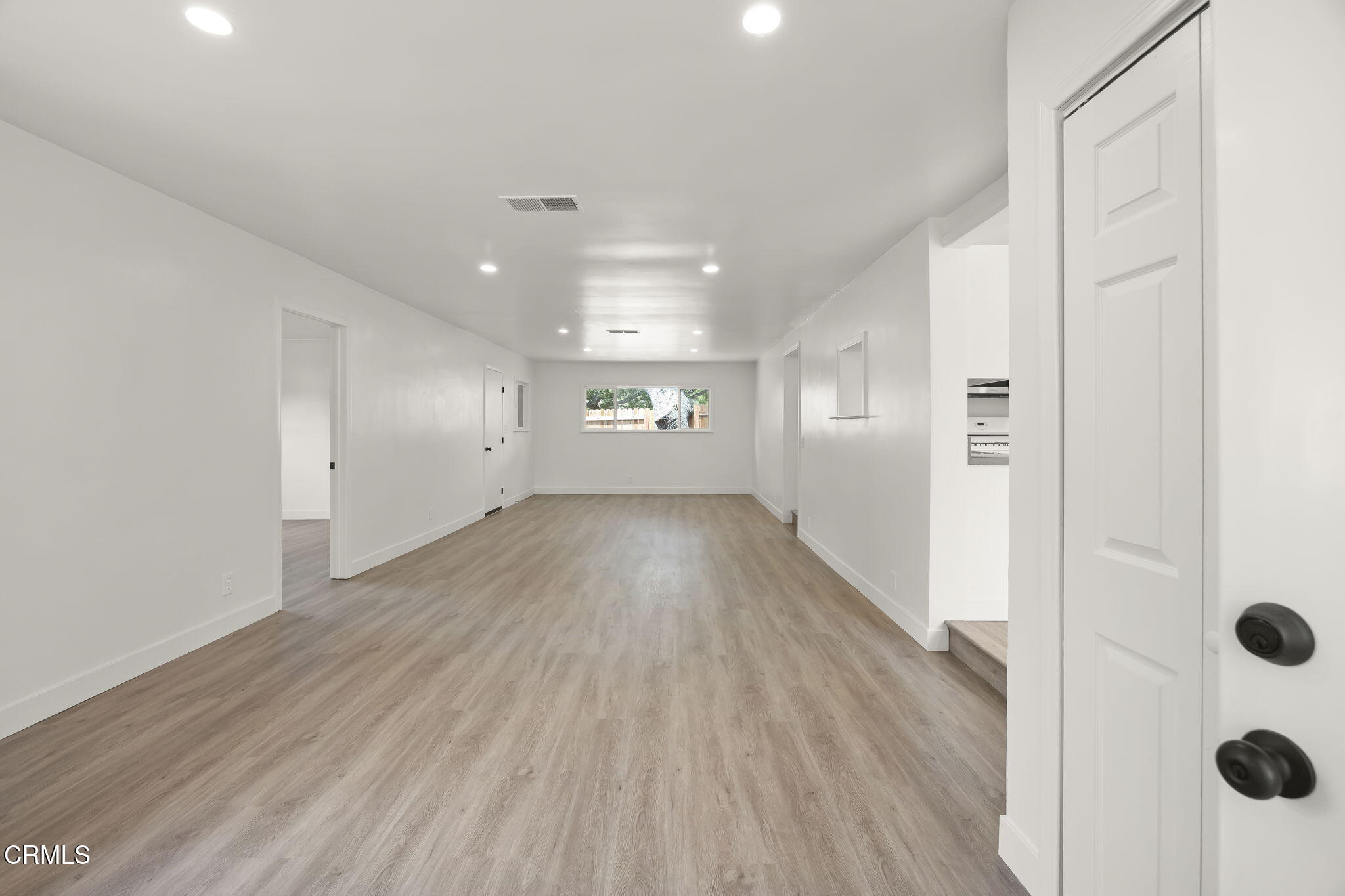 403 Burnham Road Oak View, CA 93022 - Photo 5 of 24 5-web-or-mls-Upmarketmedia_403Bur-15