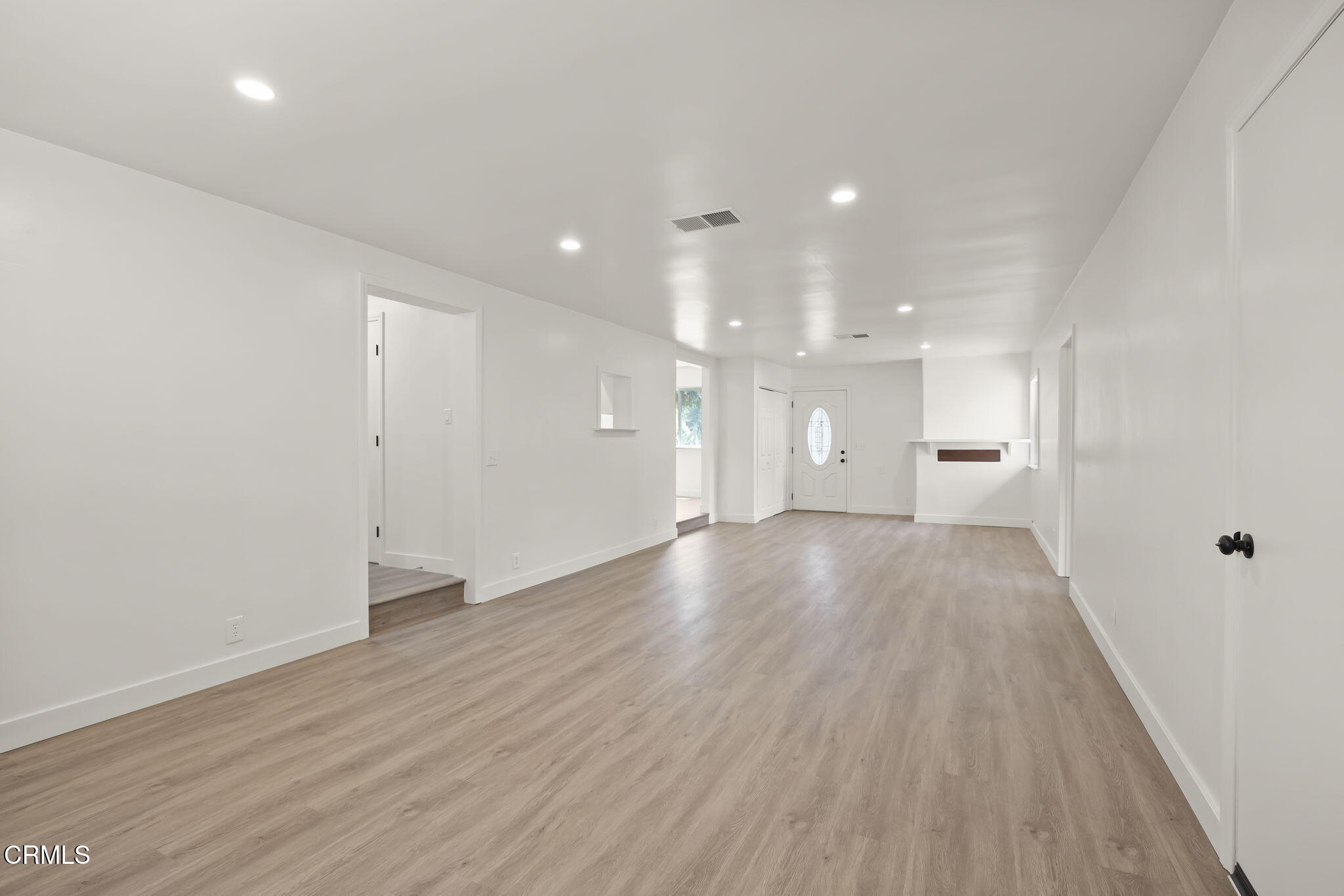 403 Burnham Road Oak View, CA 93022 - Photo 6 of 24 6-web-or-mls-Upmarketmedia_403Bur-18