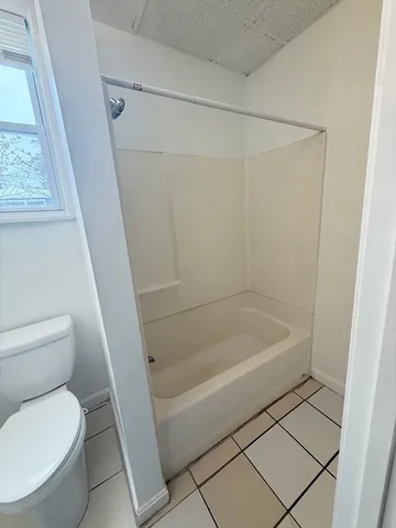 $3,000 | 117 Coburn Street, Unit 1, Lowell, MA 01850