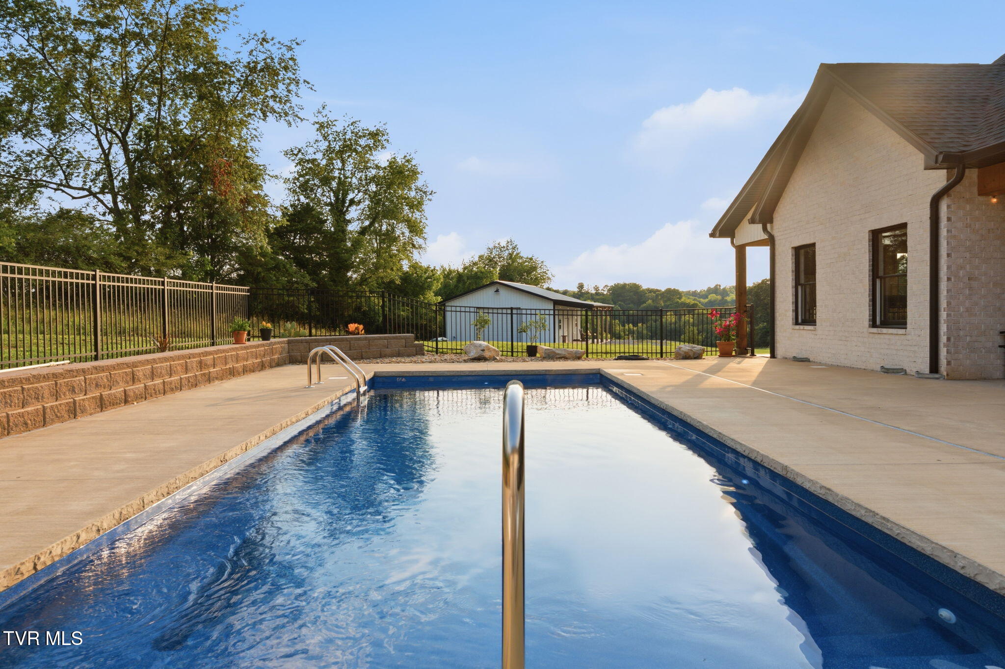 141 Kitzmiller Road Gray, TN 37615 - Photo 18 of 100 54-web-or-mls-061_DSC09377