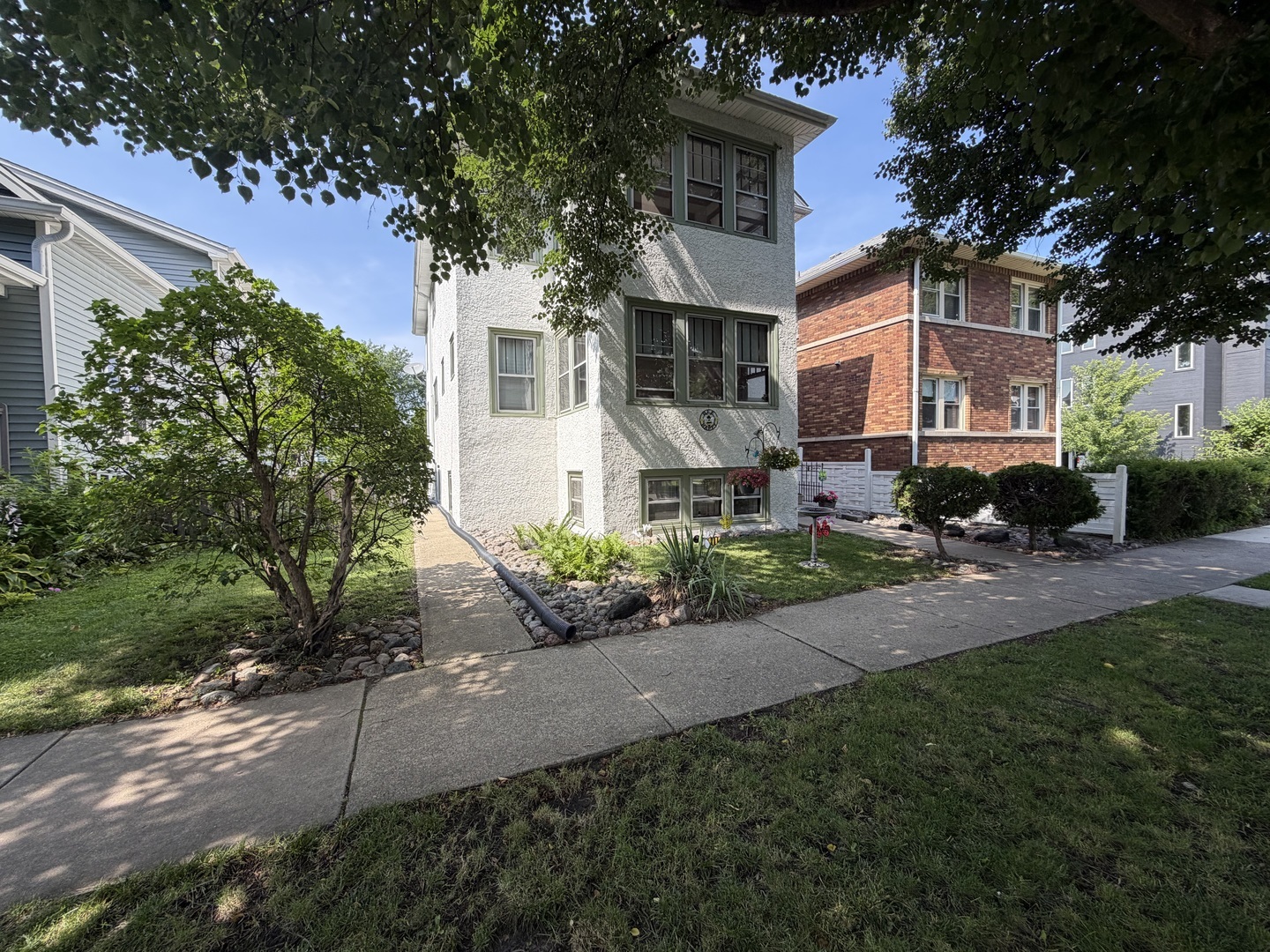 9002 Sheridan Avenue, Unit 3 Brookfield, IL 60513 - Photo 2 of 22