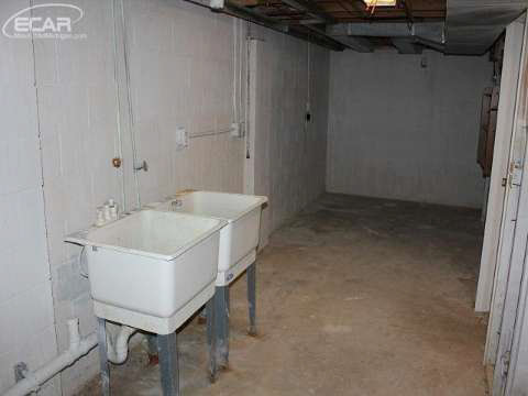 1069 Ransom Drive Flint, MI 48507 - Photo 29 of 29 20426969-28.JPG