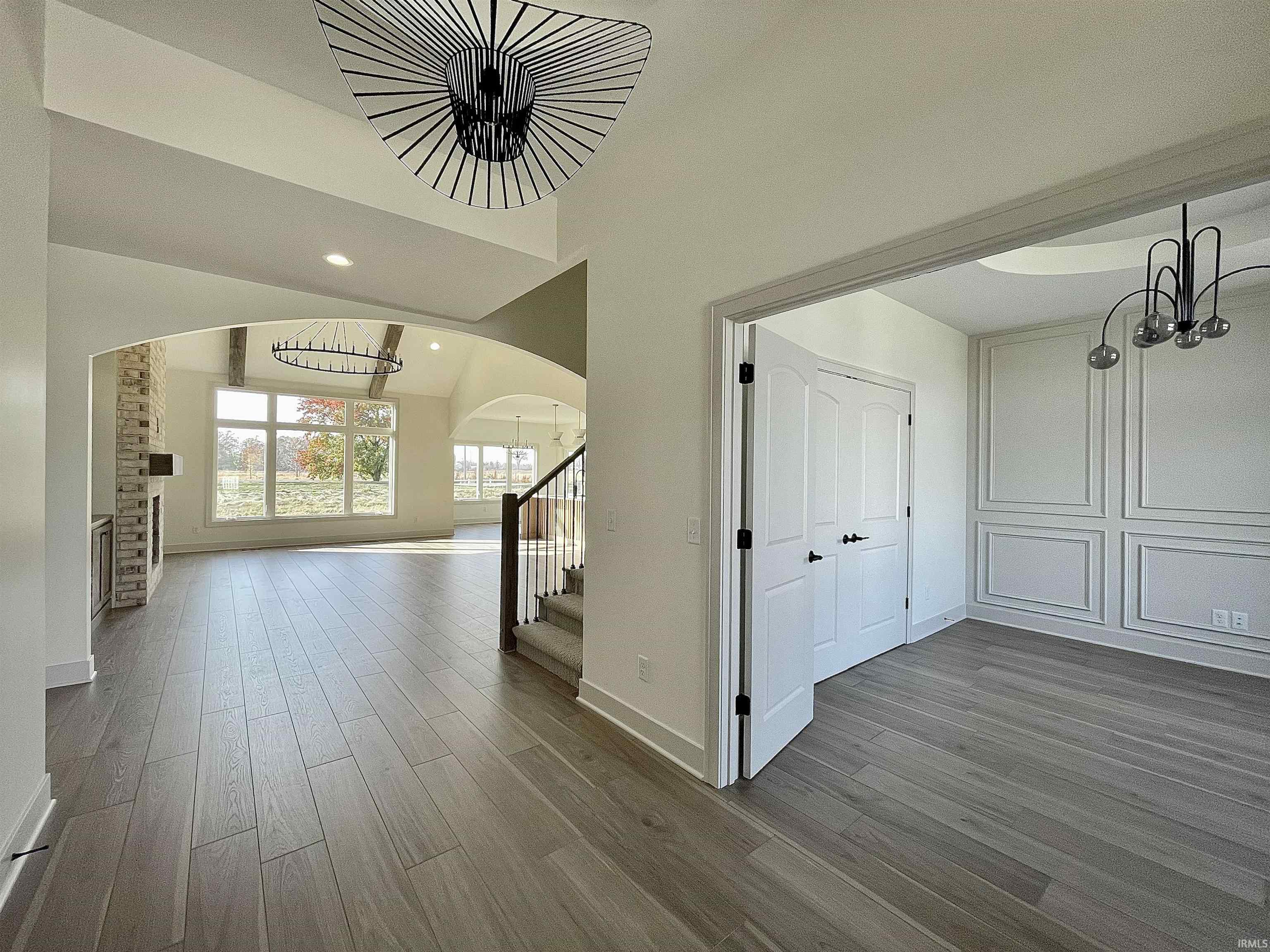 19031 Ringo Road Auburn, IN 46706 - Photo 3 of 36 Gallery Image 3