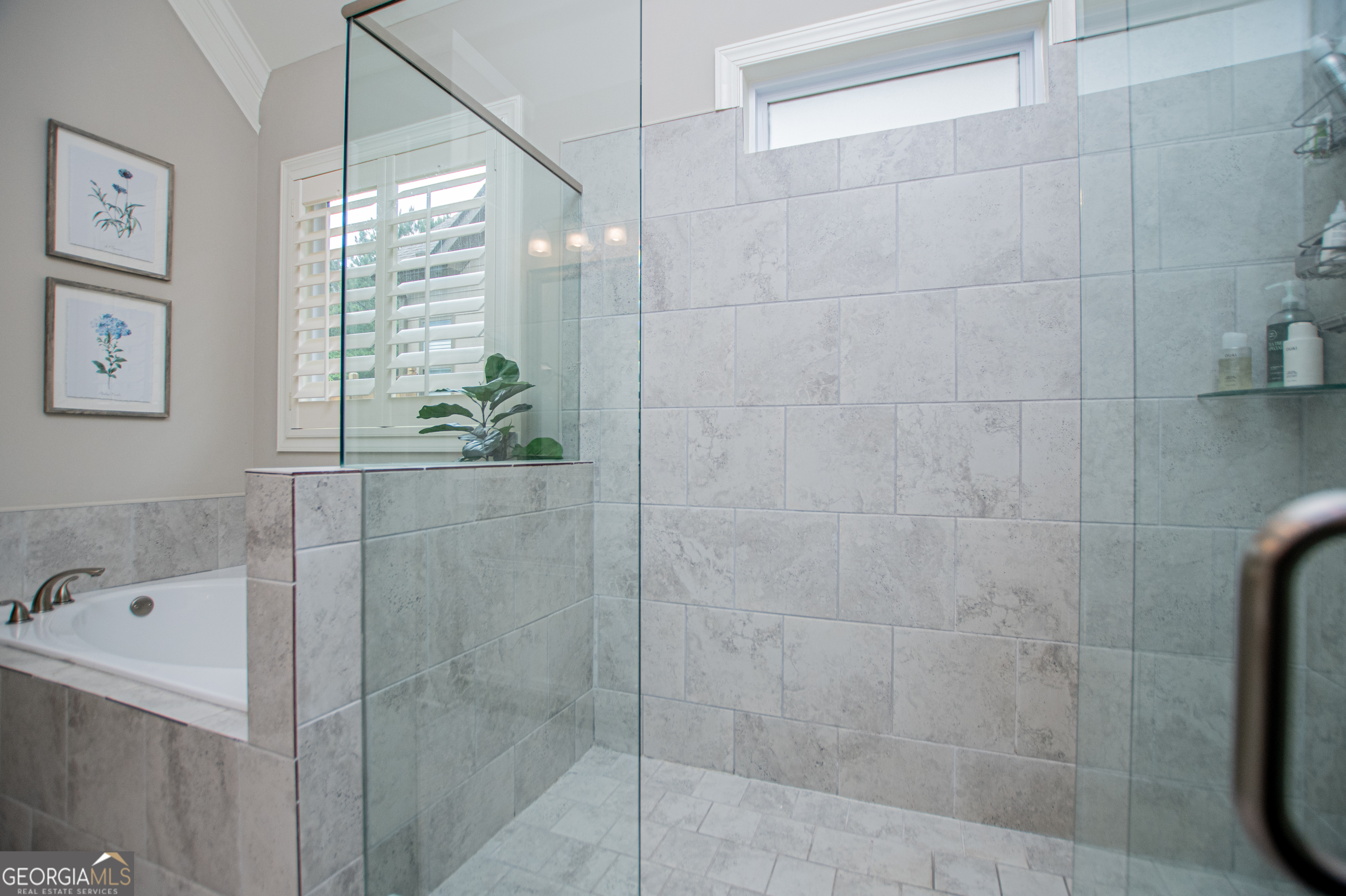 216 Yorkshire Lane Villa Rica, GA 30180 - Photo 48 of 94 a bathroom with a bathtub and shower