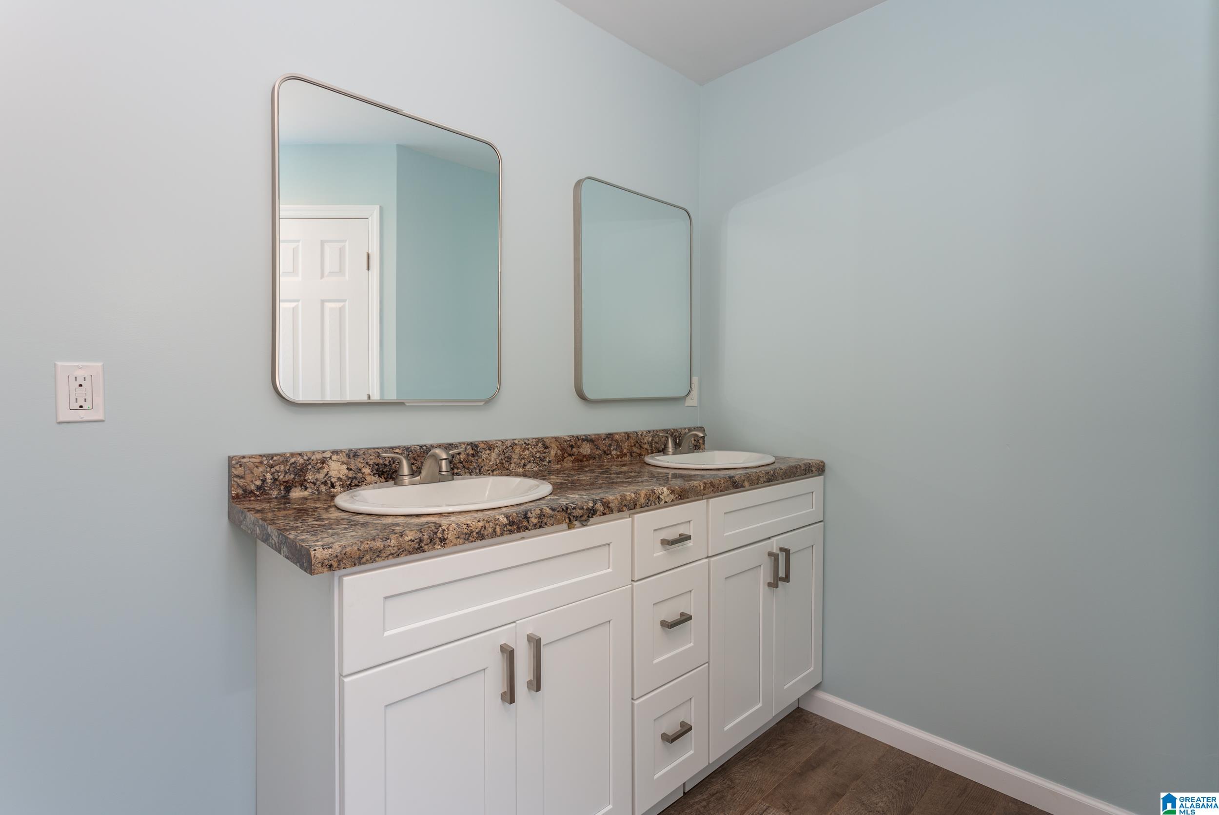 895 Bruce Street Anniston, AL 36201 - Photo 18 of 33