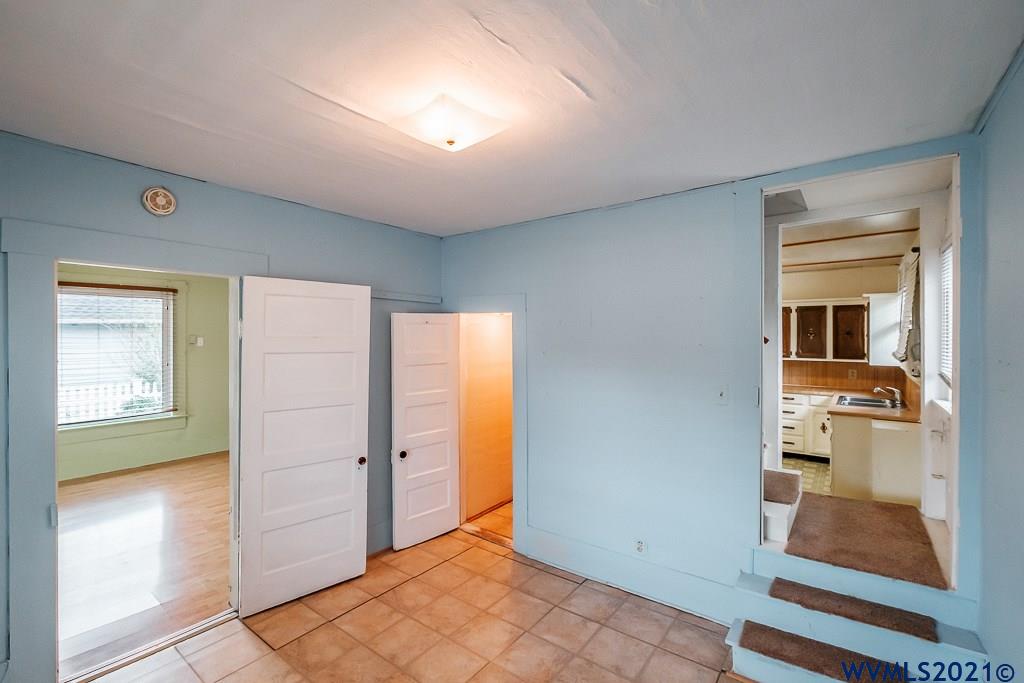 1310 Southwest 14th Avenue Albany, OR 97321 - Photo 19 of 37
