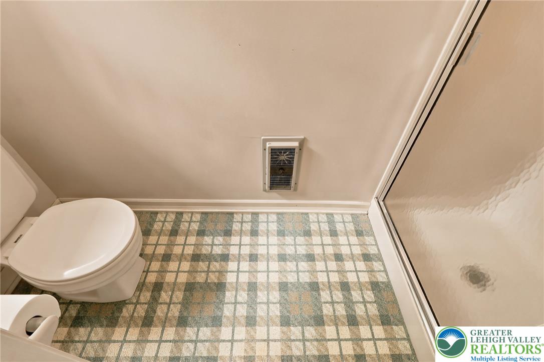 613 East Macada Road Bethlehem, PA 18017 - Photo 23 of 52