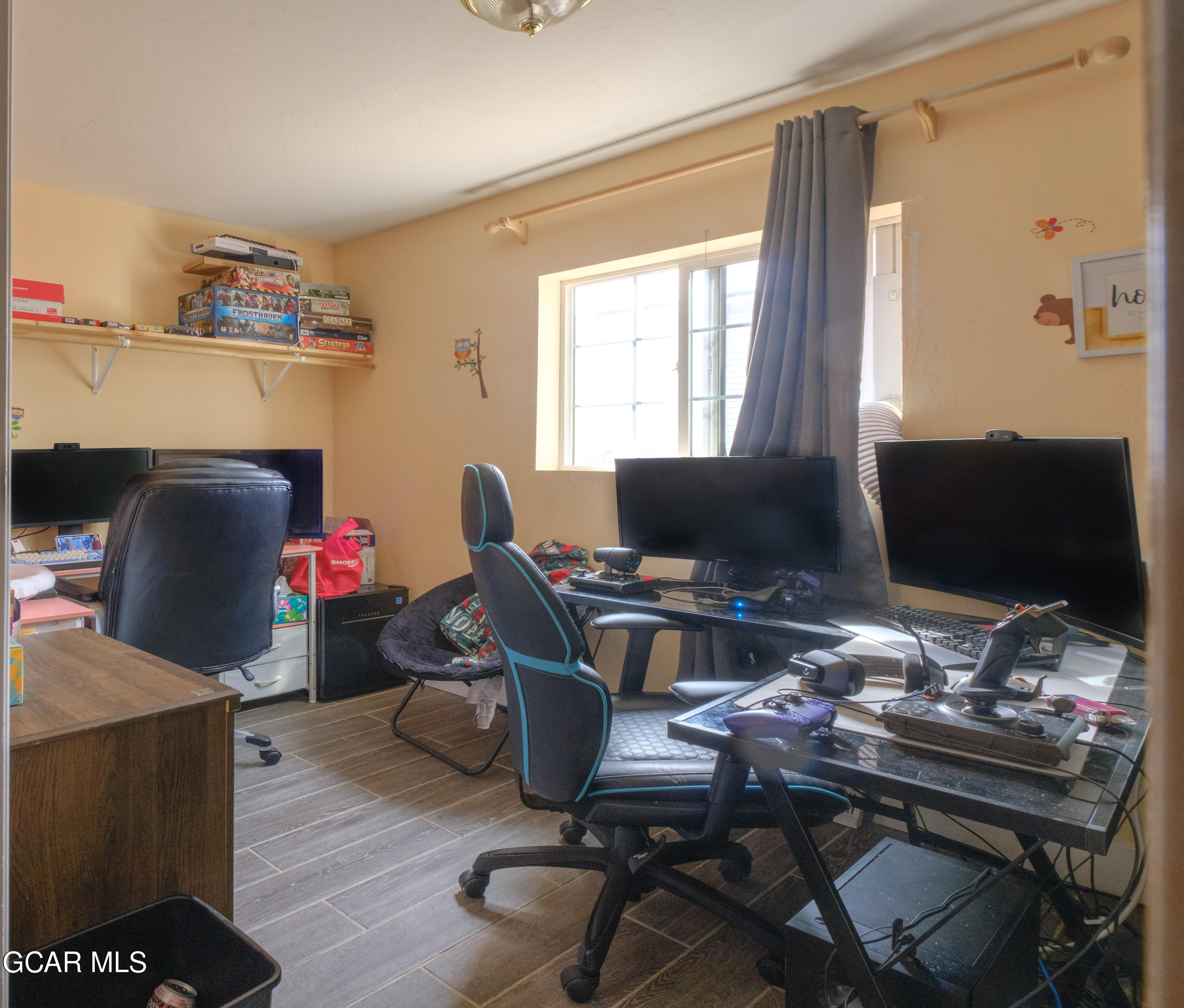 404 5th Street Kremmling, CO 80459 - Photo 23 of 56 primary walk in closet/office