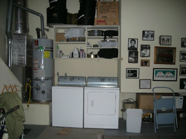 3083 Messinger Drive Marina, CA 93933 - Photo 18 of 18 a utility room with dryer and washer