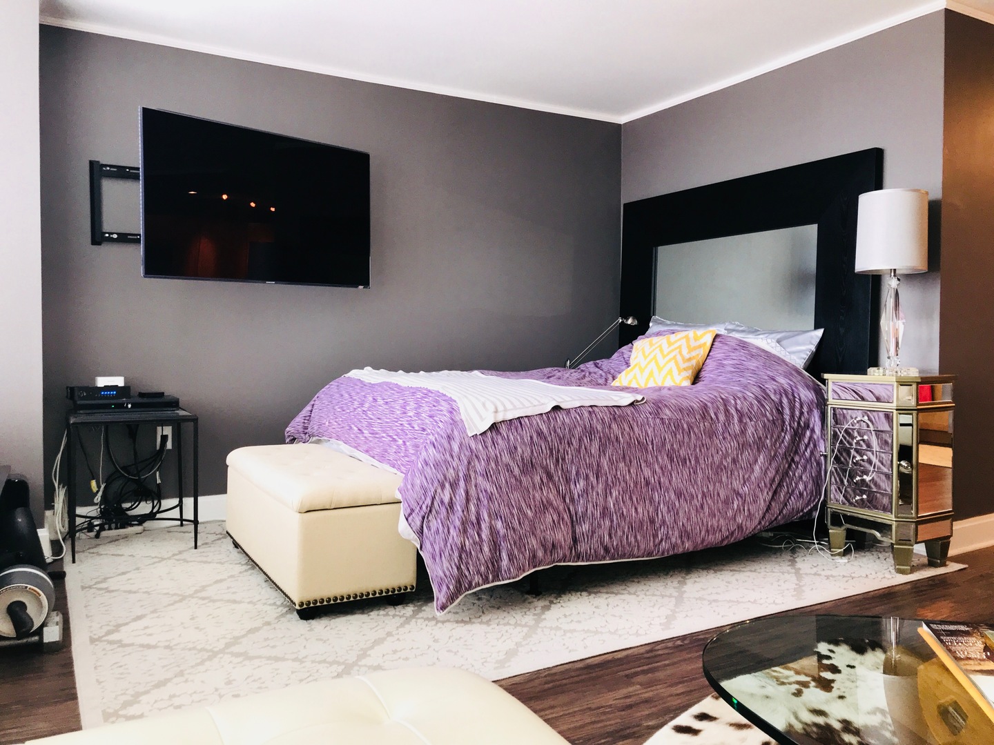 655 West Irving Park Road, Unit 2911 Chicago, IL 60613 - Photo 26 of 42 a bedroom with a bed and a television