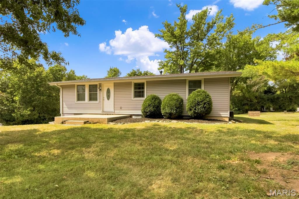 419 North Lindsey Road Winfield, MO 63389 - Photo 2 of 55 Gallery Image 2