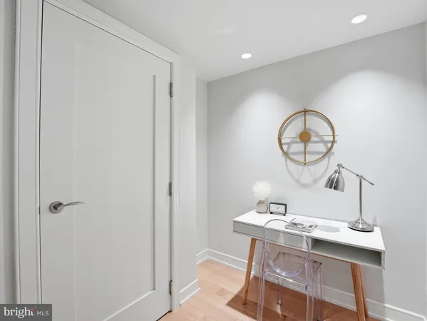 $785,000 | 1111 19th Street North, Unit 2110, Arlington, VA 22209