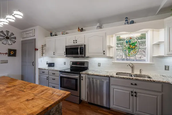 $360,000 | 25 Winchester Woods Drive, Murphy, NC 28906