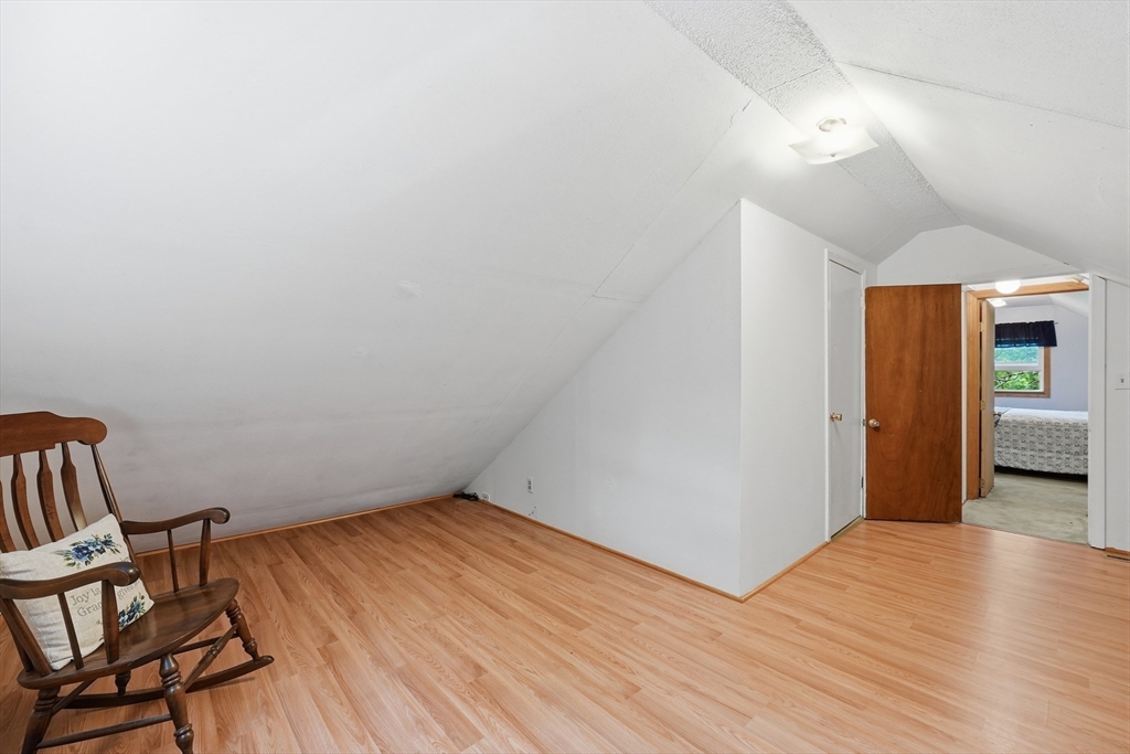 39 North Common Road Westminster, MA 01473 - Photo 23 of 37