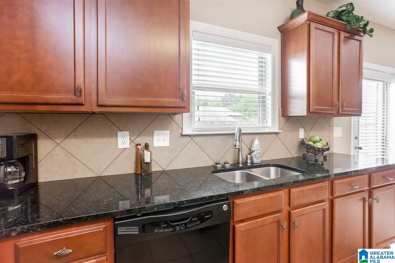 644 Southern Trace Parkway Leeds, AL 35094 - Photo 14 of 46
