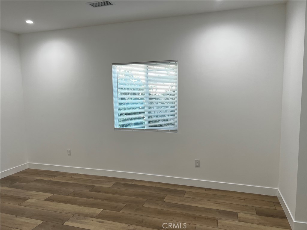 5952 Balcom Avenue Encino, CA 91316 - Photo 9 of 16