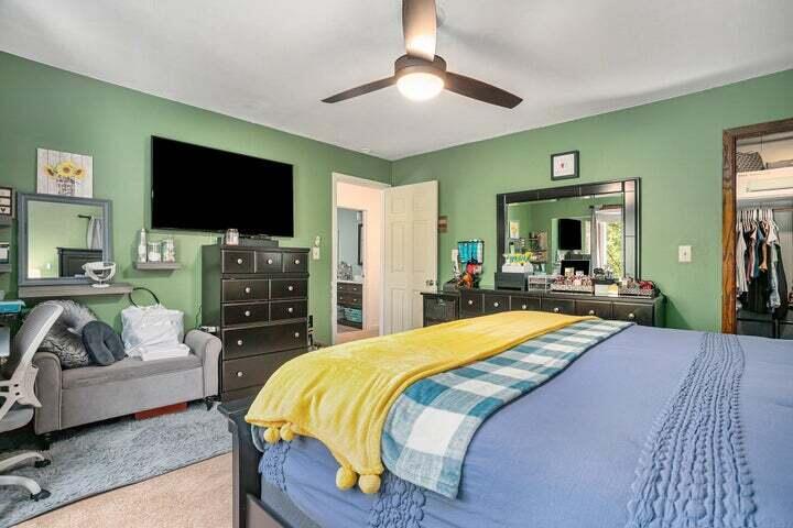 65661 Dailey Road Edwardsburg, MI 49112 - Photo 11 of 32 Bedroom
