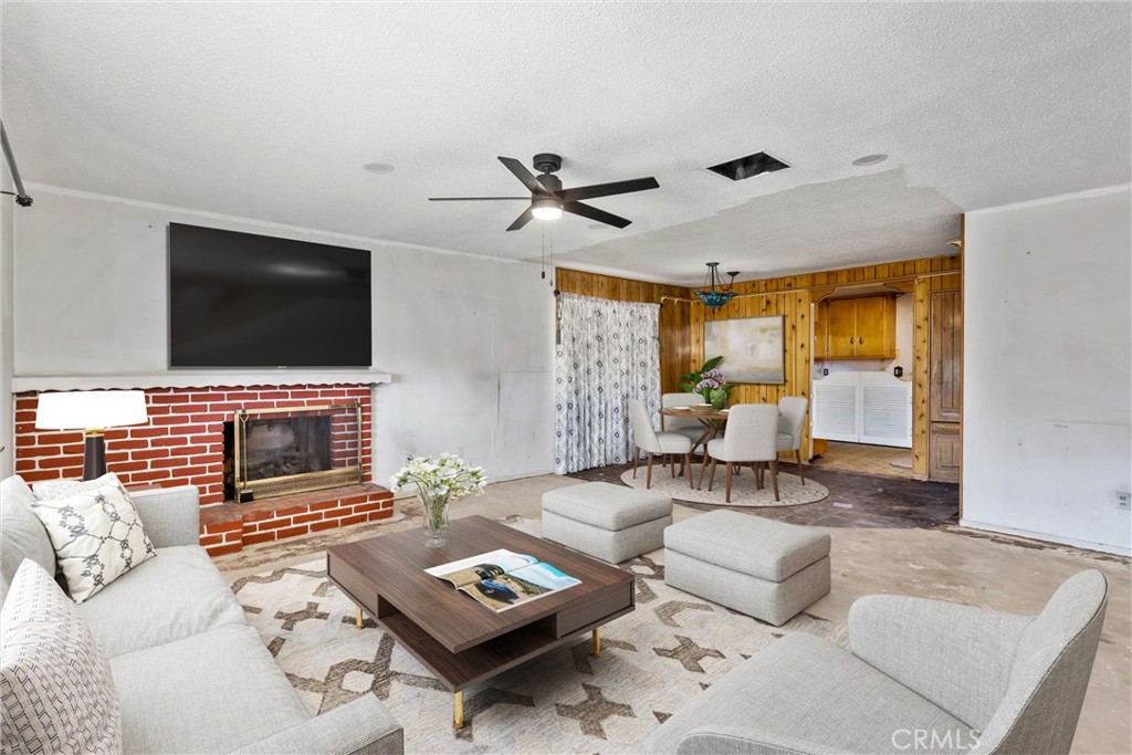 450 West Cromwell Street Rialto, CA 92376 - Photo 7 of 35 Digitally Enhanced-
Virtually Staged -1