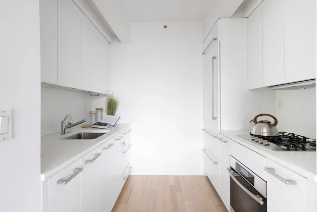 $10,500 | 340 East 23rd Street, Unit 5M | Gramercy