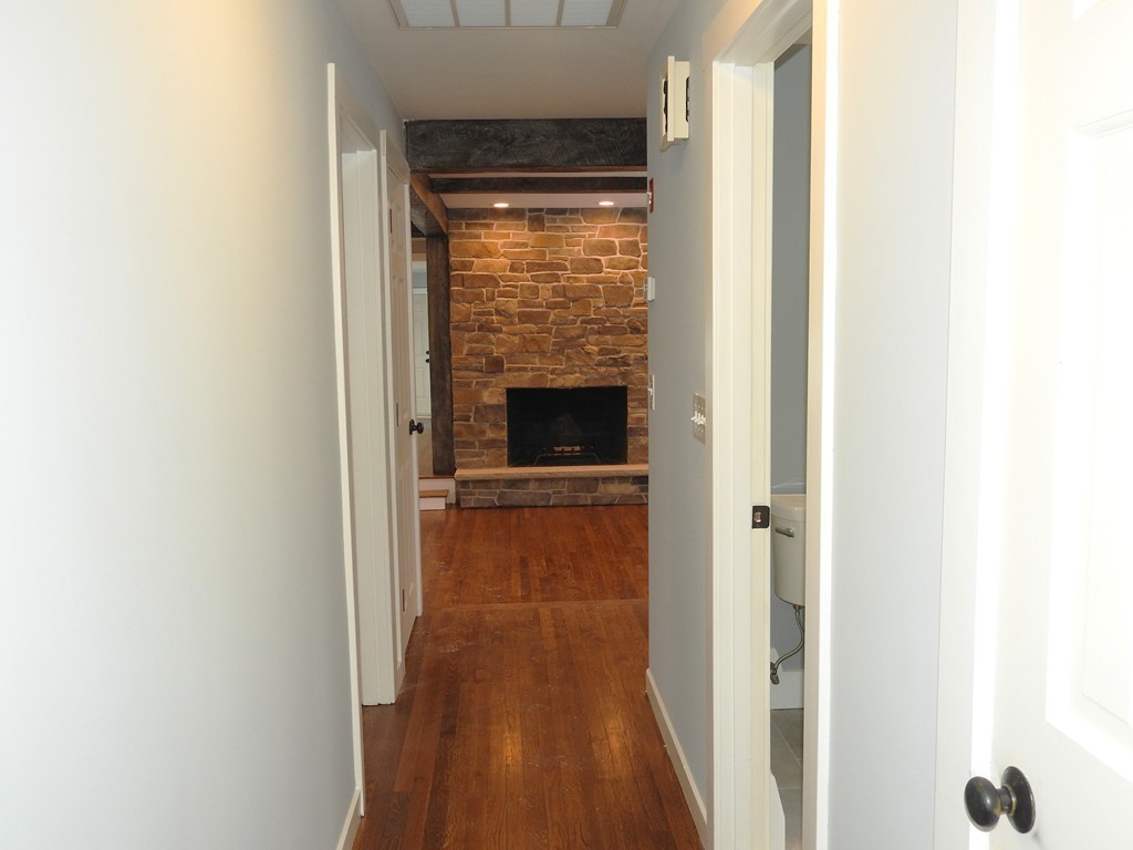 278 River Road Andover, MA 01810 - Photo 9 of 20 Gallery Image 9