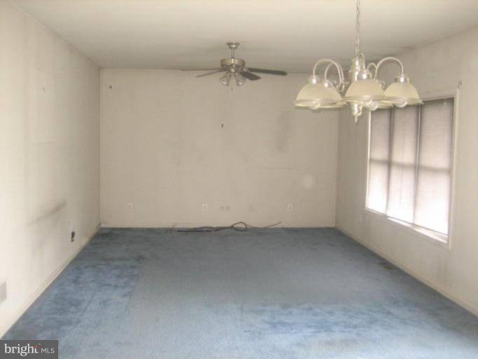 3104 Mail Road Westminster, MD 21157 - Photo 11 of 21 Living Room